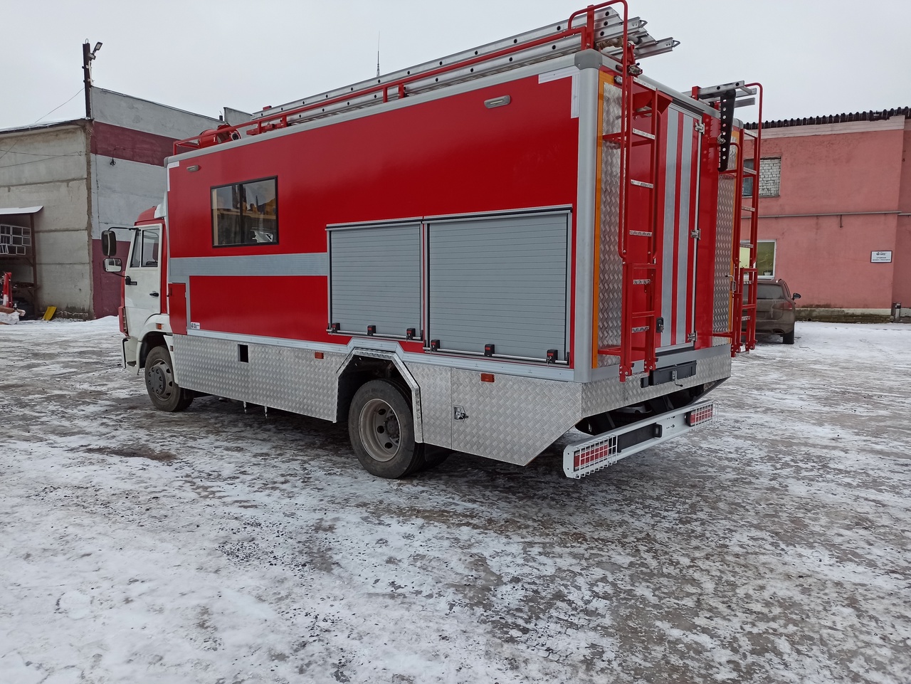 Автомобили пожарные газодымозащитной службы 